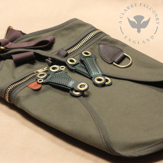 Male Redtail anklets and a Stretton falconry bag for one of our customers in the USA!