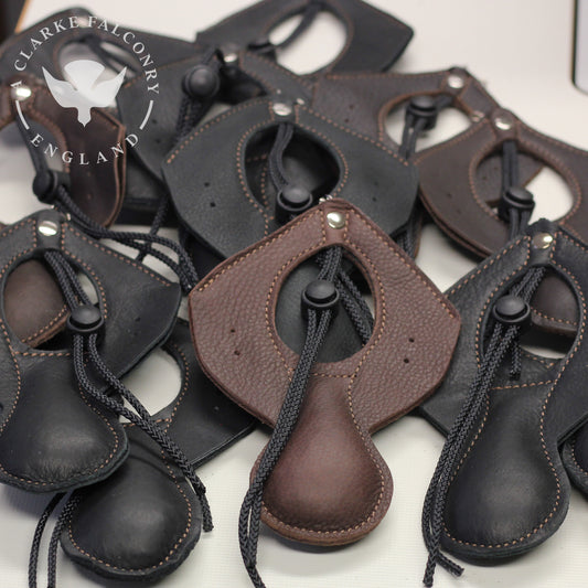 Small swing lures in black and brown, ready for the field!