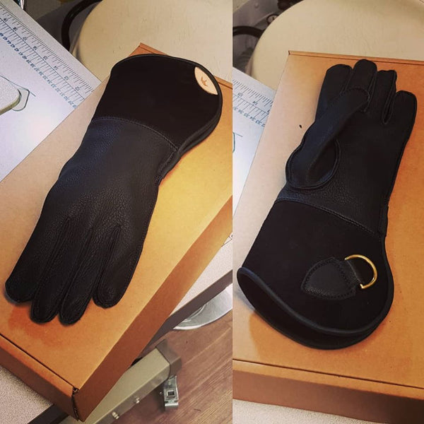 A Single Thickness Glove